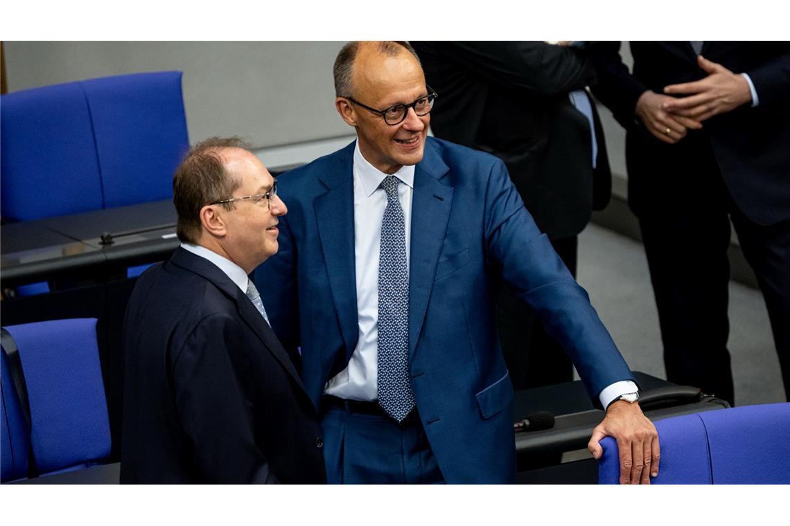 Für Bundesinnenminister Alexander Dobrindt (CSU) ist die Aussetzung des Familiennachzugs ein wichtiger Baustein der neuen Migrationspolitik. (Archivfoto)