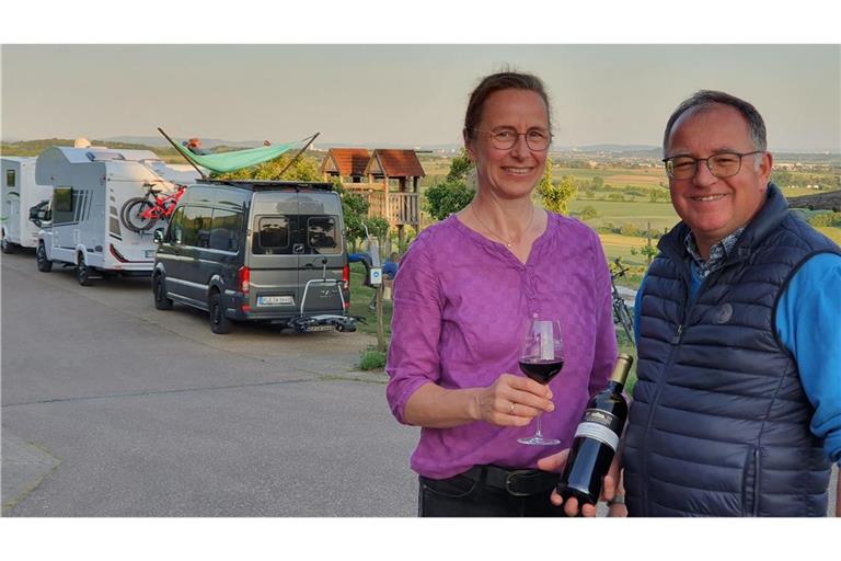 Für Christine und Reinhard Baumgärtner empfangen gerne Wohnmobilisten auf ihrem Weingut.