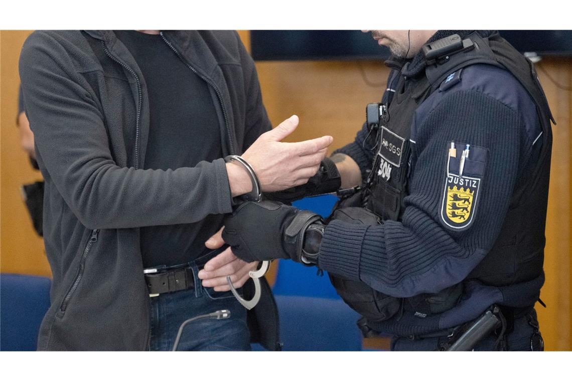 Für den zweifachen Mord und den mehrfachen versuchten Mord hat das Landgericht den Schützen nun zur Höchststrafe verurteilt.