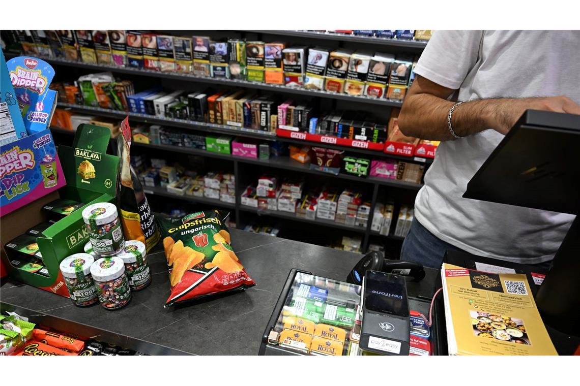 Für die Kioskbetreiber bedeutet das Verbot starke Umsatzeinbußen.