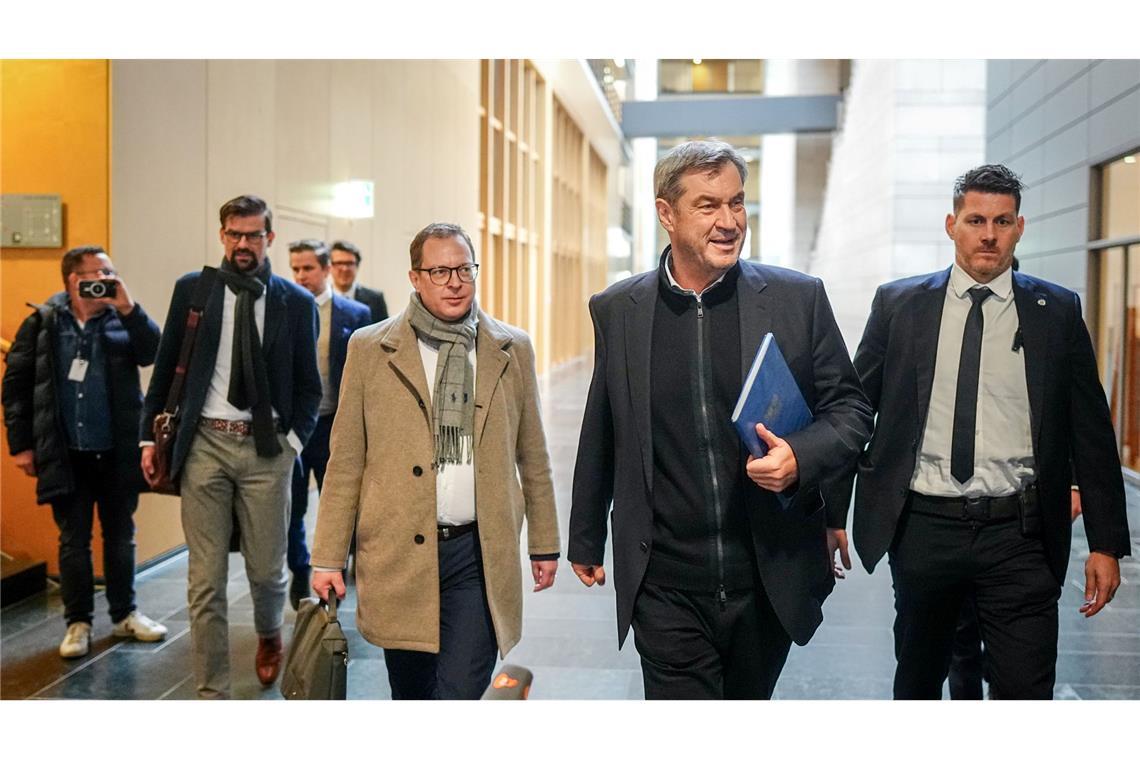 Geräuschlose Premiere: Schwarz-Rot sondiert still und leise Für die Union traf unter anderem der CSU-Vorsitzende Markus Söder ein.