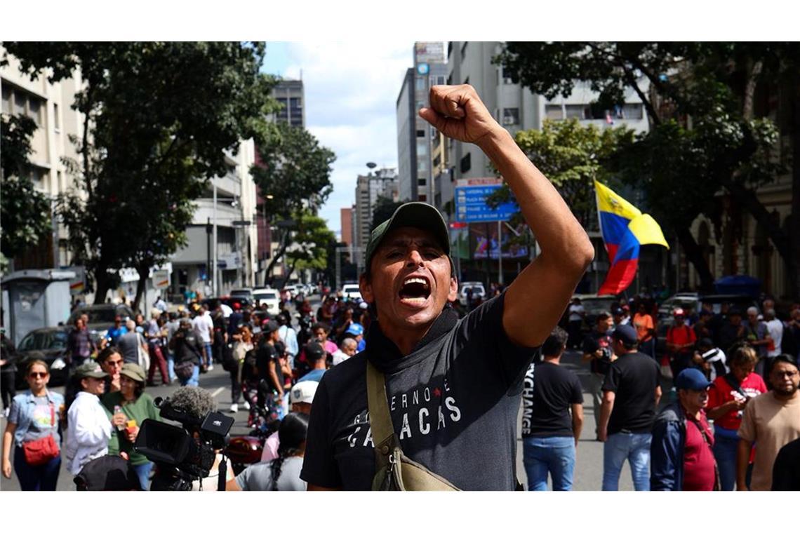 Für ein Ende der Regierungskrise müssen wohl auch die Anhänger des gestützten Präsidenten Maduro eingebunden werden.