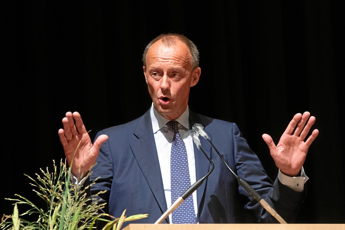 „Wir haben viel zu wenig Frauen“ Für Friedrich Merz gehören auch Umweltprobleme auf die Agenda der CDU: Es müssten technologische Antworten gefunden werden, für deren Entwicklung die Politik allerdings nur die Rahmenbedingungen schaffen könne.
