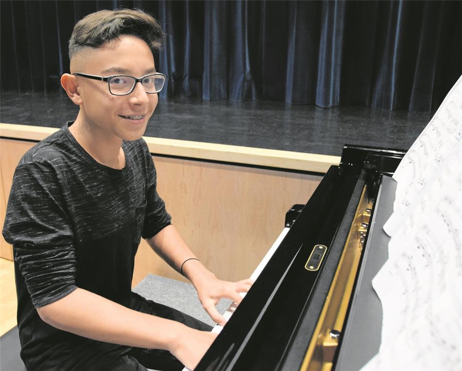 Chance für junge Talente aus der Region Für Hendrik Wagner sind die Anregungen der Dozenten sehr wertvoll. Sein Traum ist ein Musikstudium. Fotos: E. Klaper
