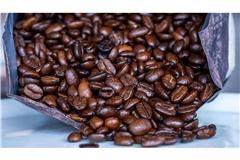 Für Kaffee müssen Verbraucher deutlich tiefer in die Tasche greifen als noch vor ein paar Jahren.