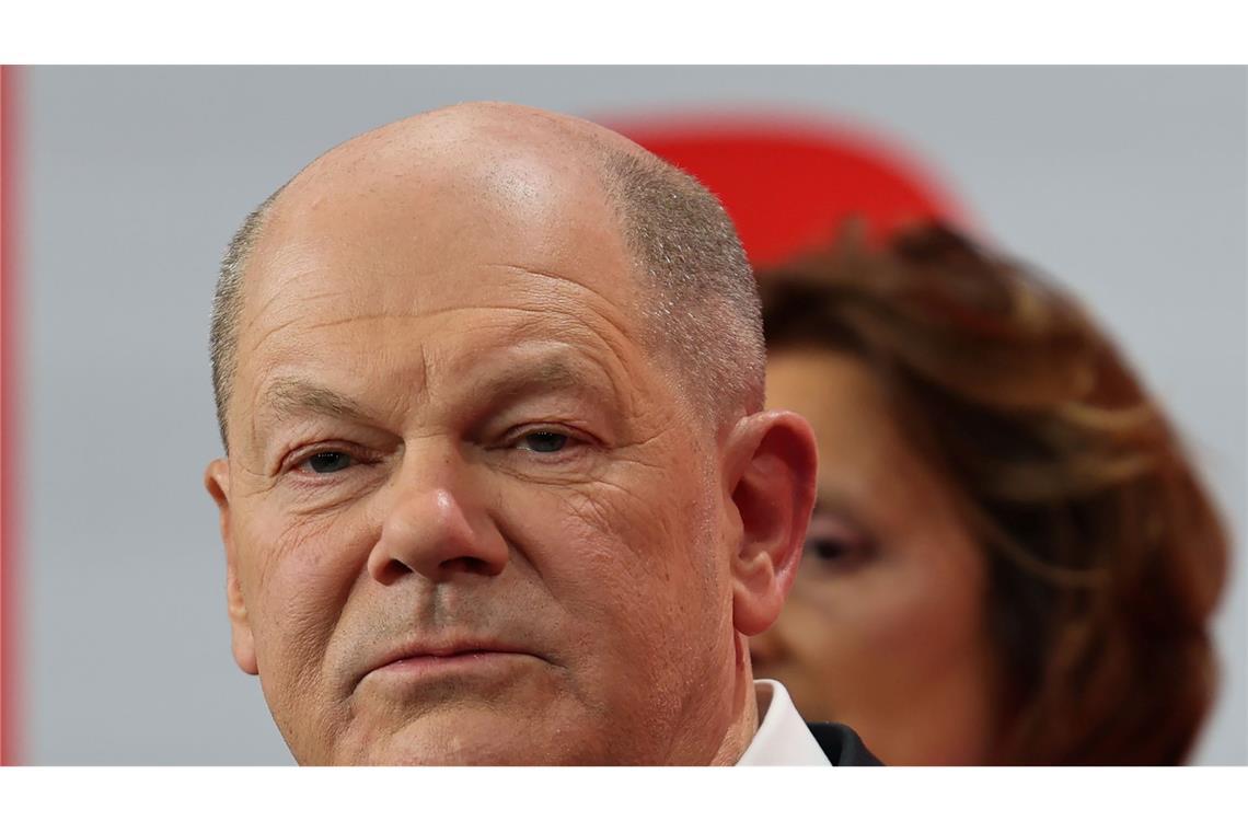 Esken will SPD-Chefin bleiben Für Kanzler Scholz ist es kein guter Abend.