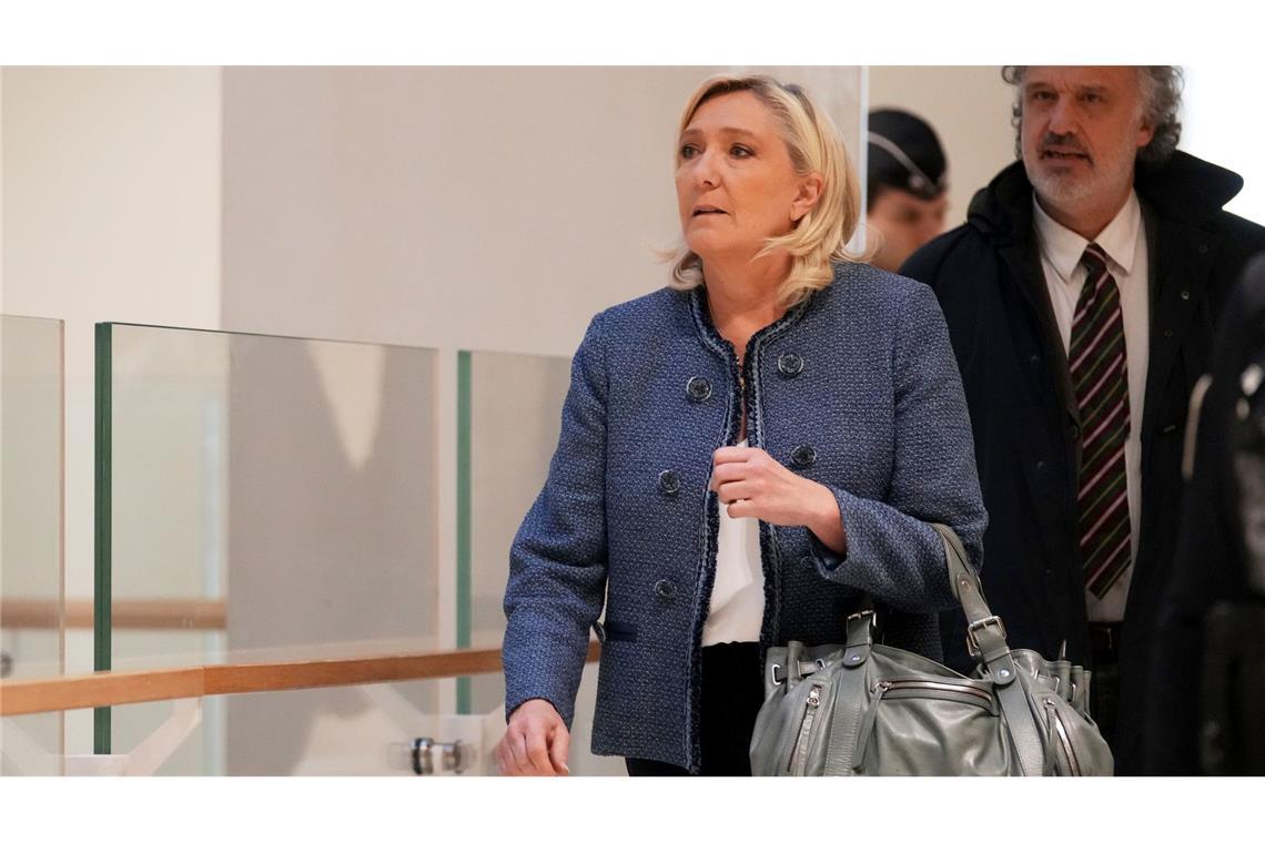 Warum nicht einmal Le Pens Gegner über das Urteil jubeln Für Le Pen ist der Schuldspruch ein Desaster.