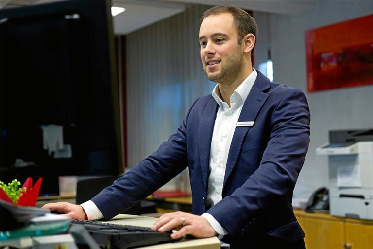 Für Sebastian Krimmer steht seit über einem Jahr der Abschluss seiner Ausbildung im Bankgewerbe im Blickpunkt. Foto: J. Krimmer