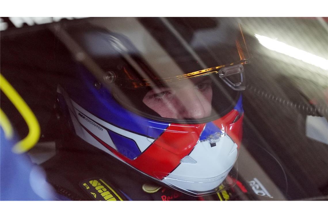 Verstappen-Aufholjagd nach Fahrstunde in der "Grünen Hölle"