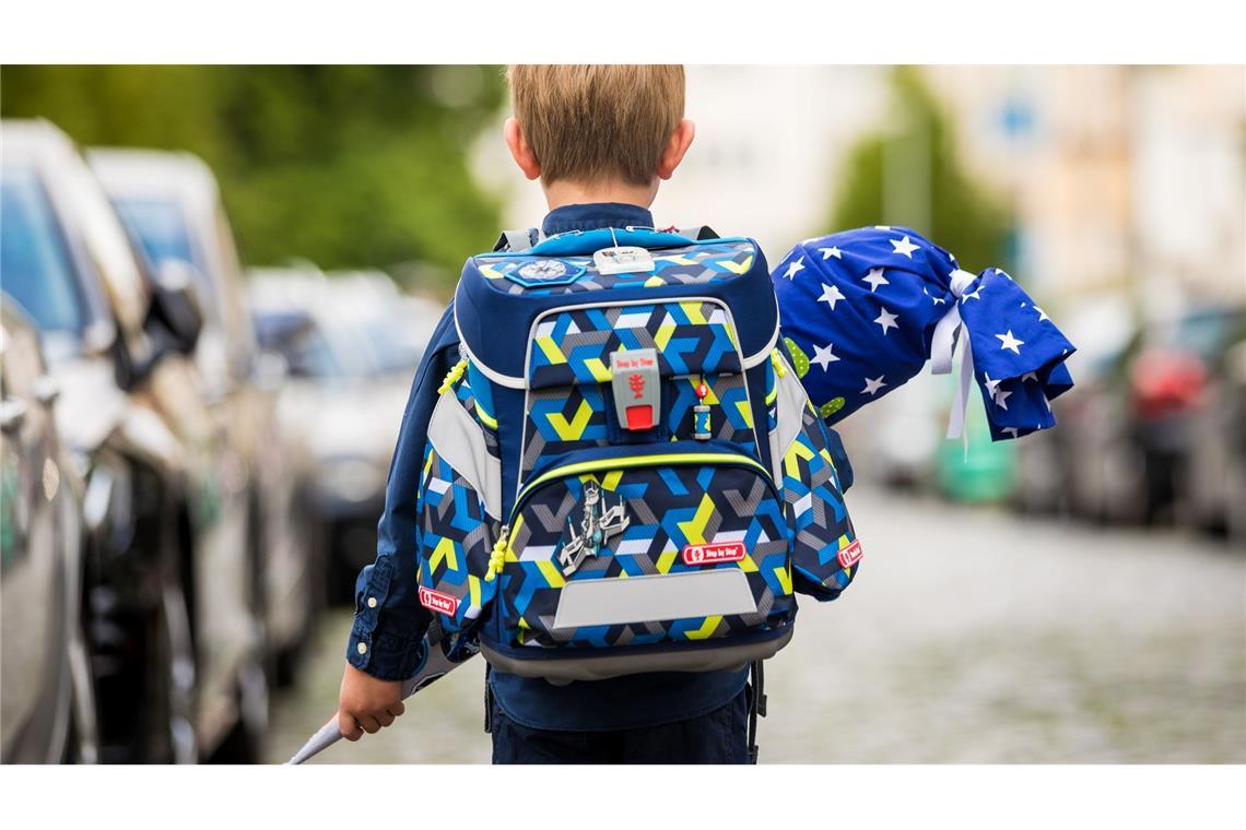 Einzelhandel rechnet zur Einschulung mit höheren Umsätzen Für viele Eltern stehen zum Schulstart ihrer Kinder zahlreiche Anschaffungen auf dem Einkaufszettel. (Archivbild)