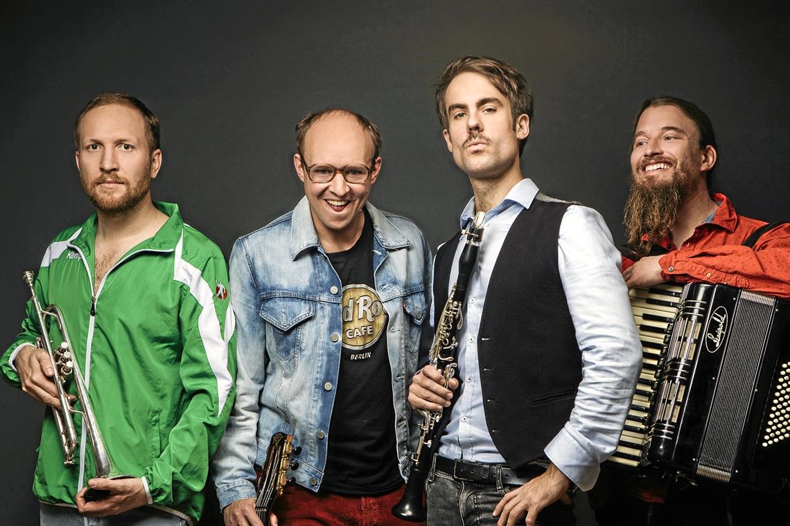 Gankino Circus eröffnet das Murrhardter Bergfestival Gankino Circus – die Musik der vier fränkischen Künstler, die schon seit ihrer frühen Jugend zusammen musizieren, ist eine Liebeserklärung an ihre Heimat. Foto: privat