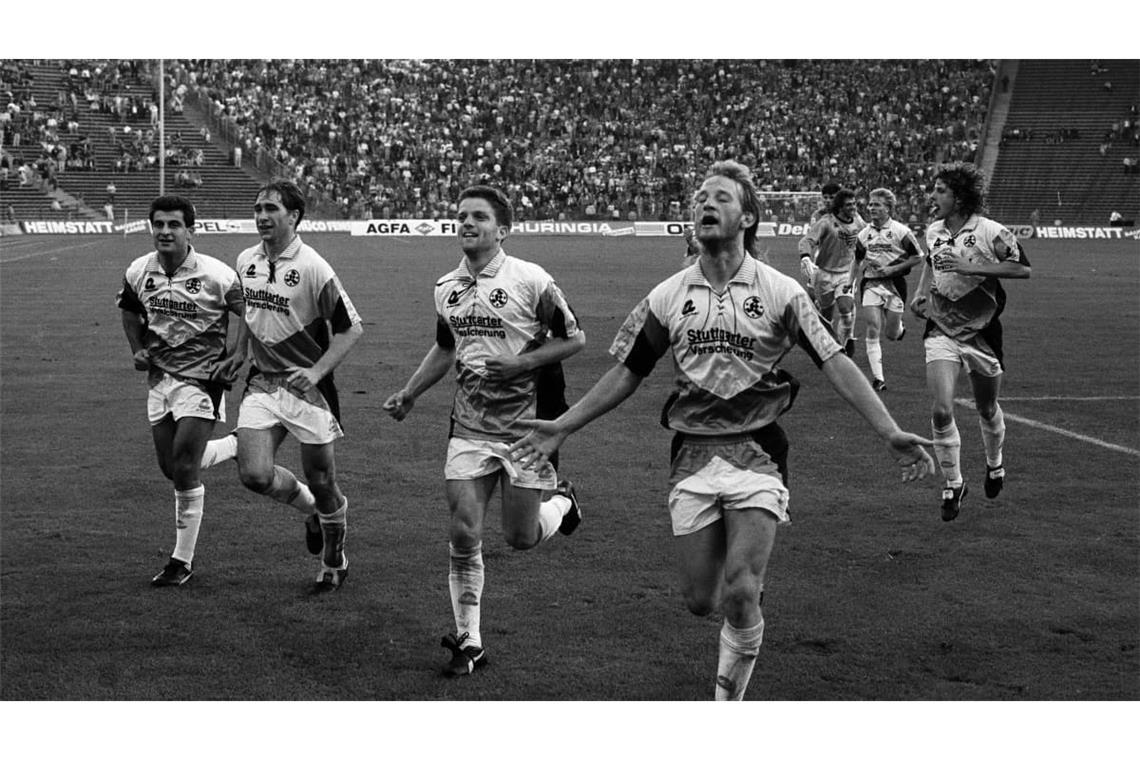 Geballter Kickers-Freude: Dimitrios Moutas, Thorsten Wörsdörfer, Matthias Imhof, Reinhold Tattermusch (v. li.)