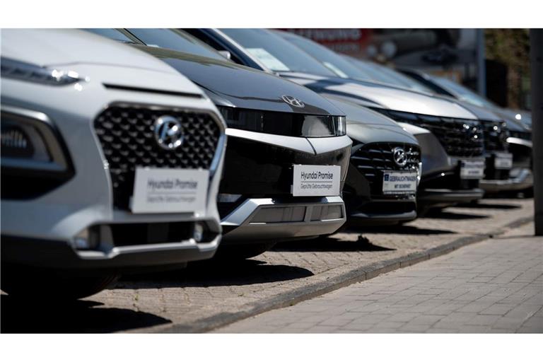 Gebrauchte Elektroautos - Privatpersonen kaufen sie inzwischen häufiger so als neu.