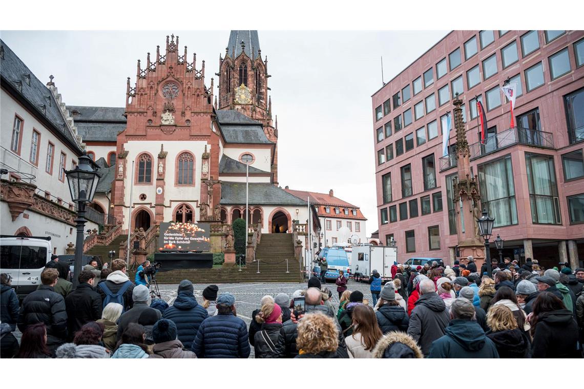 Aschaffenburg – eine Stadt ist fassungslos Gedenkgottesdienst für die Opfer der Messerattacke.