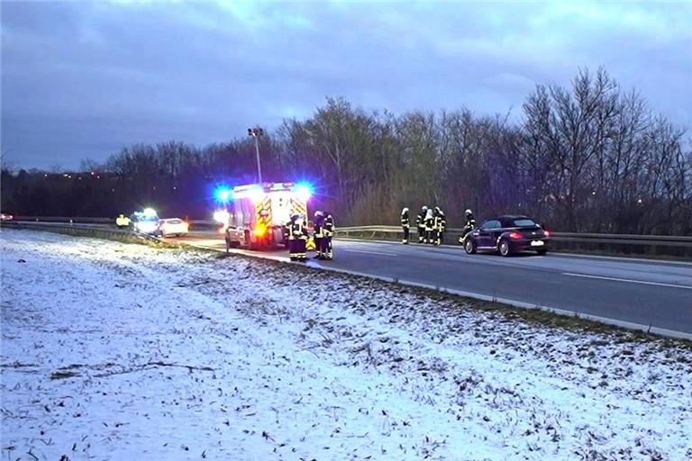 Gegen 6.20 Uhr ist es zu dem Unfall auf der B29 gekommen. Foto: 7aktuell.de/Simon Adomat