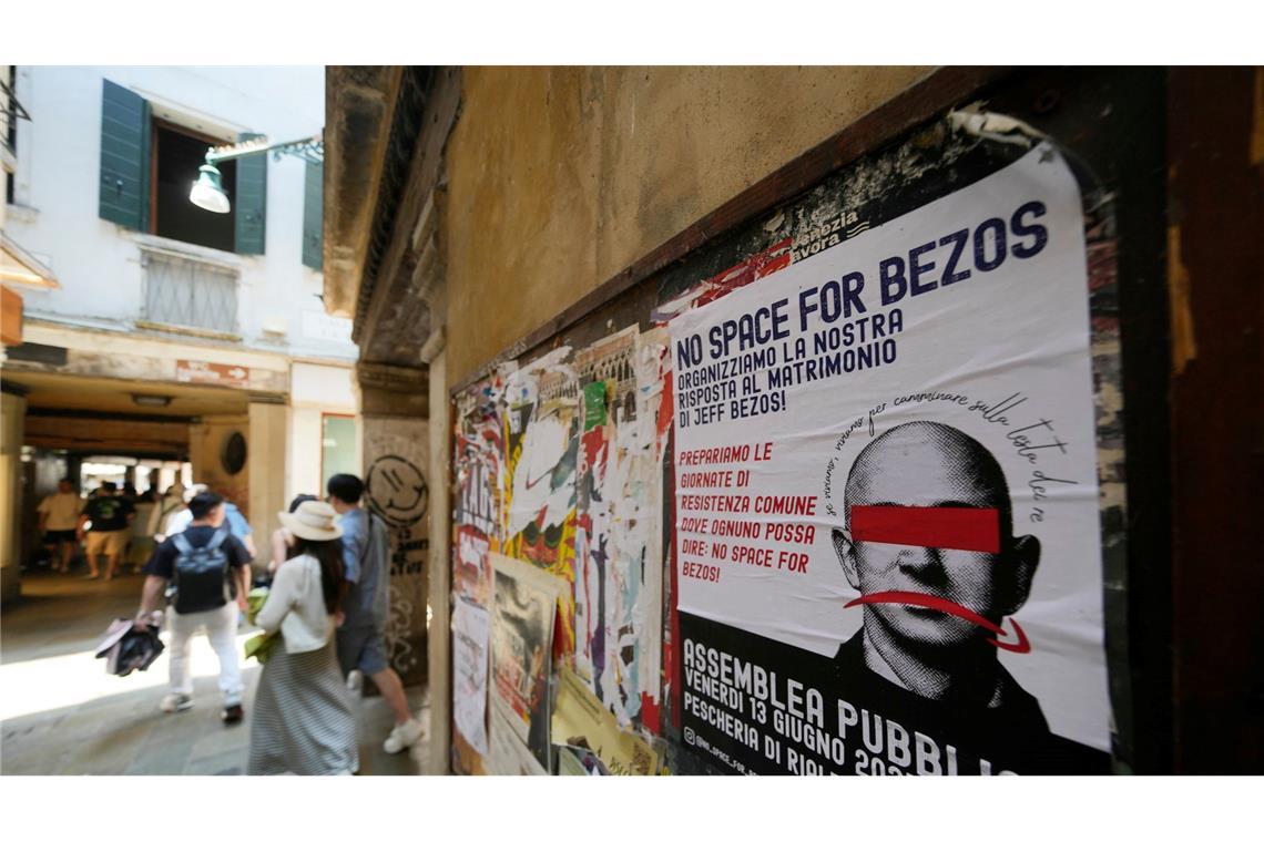 "Kein Raum für Bezos" - Venedig streitet über Promi-Hochzeit Gegen die Hochzeit von Amazon-Gründer Jeff Bezos und Laura Sánchez gibt es Proteste.