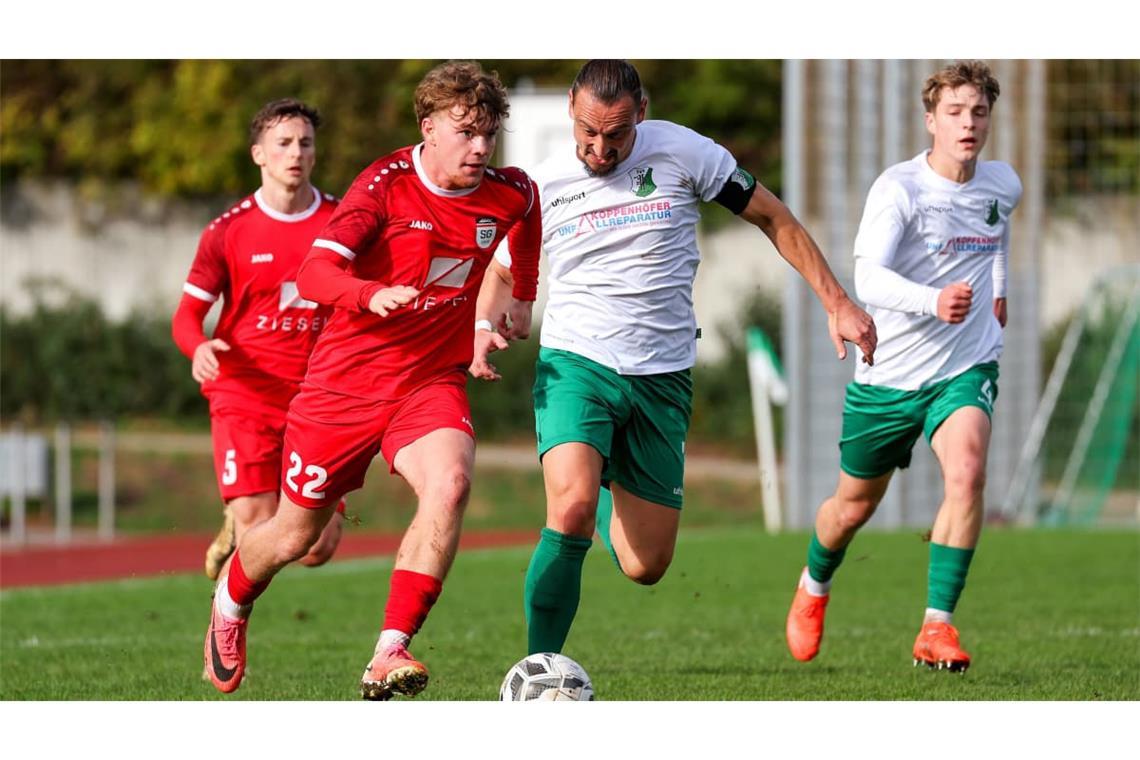 Gegen die SG Schorndorf (Paul Conradi/li.) war der TSV Heimerdingen um Kapitän Sebastian Bortel zuletzt nur zweiter Sieger - bei der SG Weinstadt soll das wieder anders aussehen.