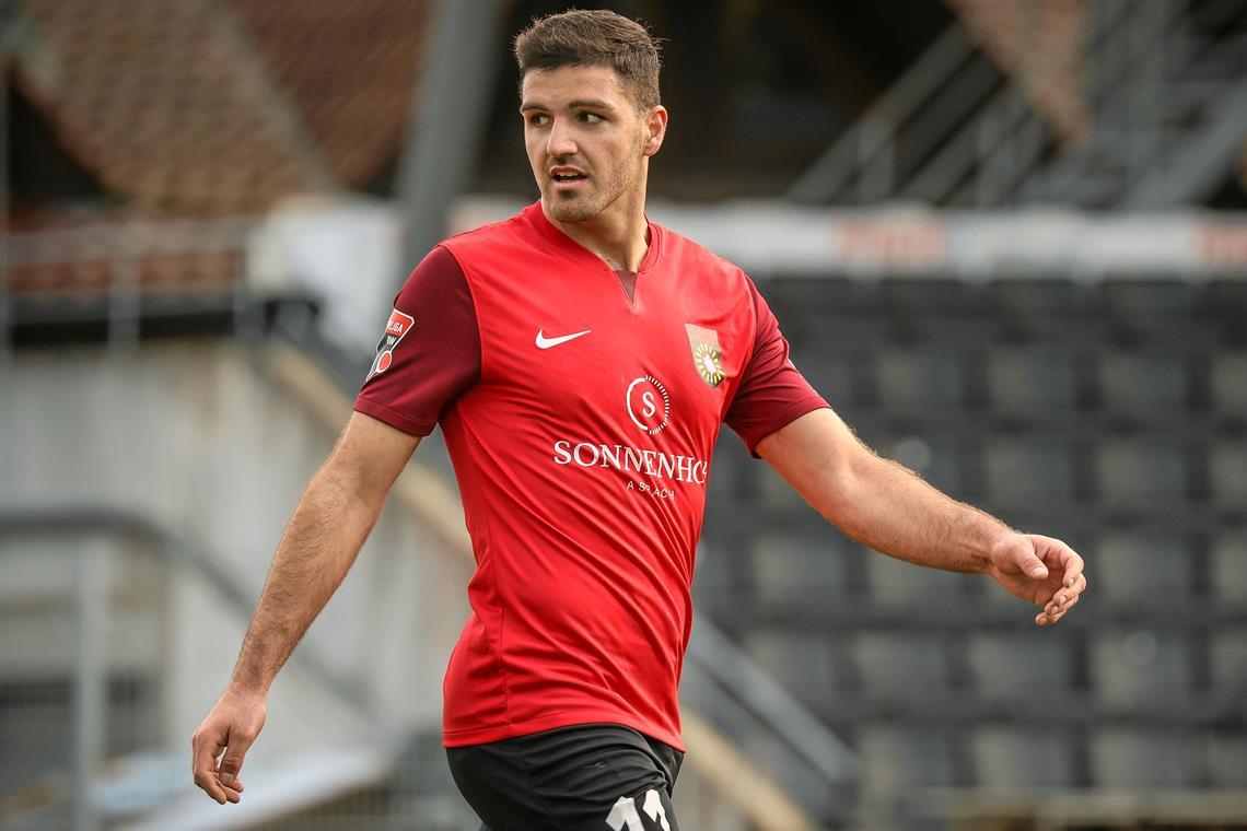 SG Sonnenhof Großaspach: Vorfreude aufs Duell mit alten Freunden Geht sein Debüt zuversichtlich an: der Ex-Hollenbacher Michael Kleinschrodt, der heute das erste Mal gegen den FSV spielt. Foto: Alexander Becher