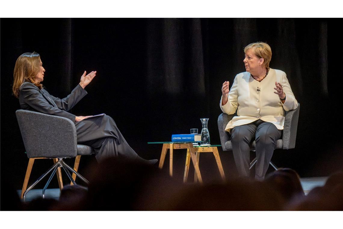 "Ich könnte jetzt auspacken" - Merkel stellt Memoiren vor "Genug war genug", sagt Merkel.