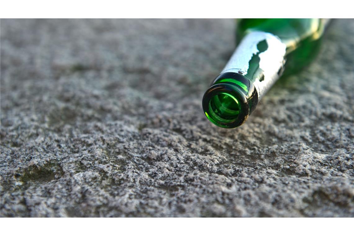 Dry January: Was bringt der Alkoholverzicht für einen Monat? Gerade nach der oft alkoholreichen Weihnachtszeit wollen viele Menschen den Alkohol für eine Weile links liegen lassen. (Symbolbild)