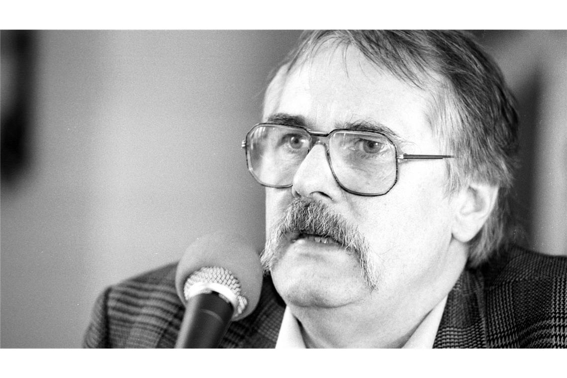 DDR-Bürgerrechtler Gerd Poppe gestorben Gerd Poppe ist tot. Er war der erste Beauftragte der Bundesregierung für Menschenrechtspolitik.