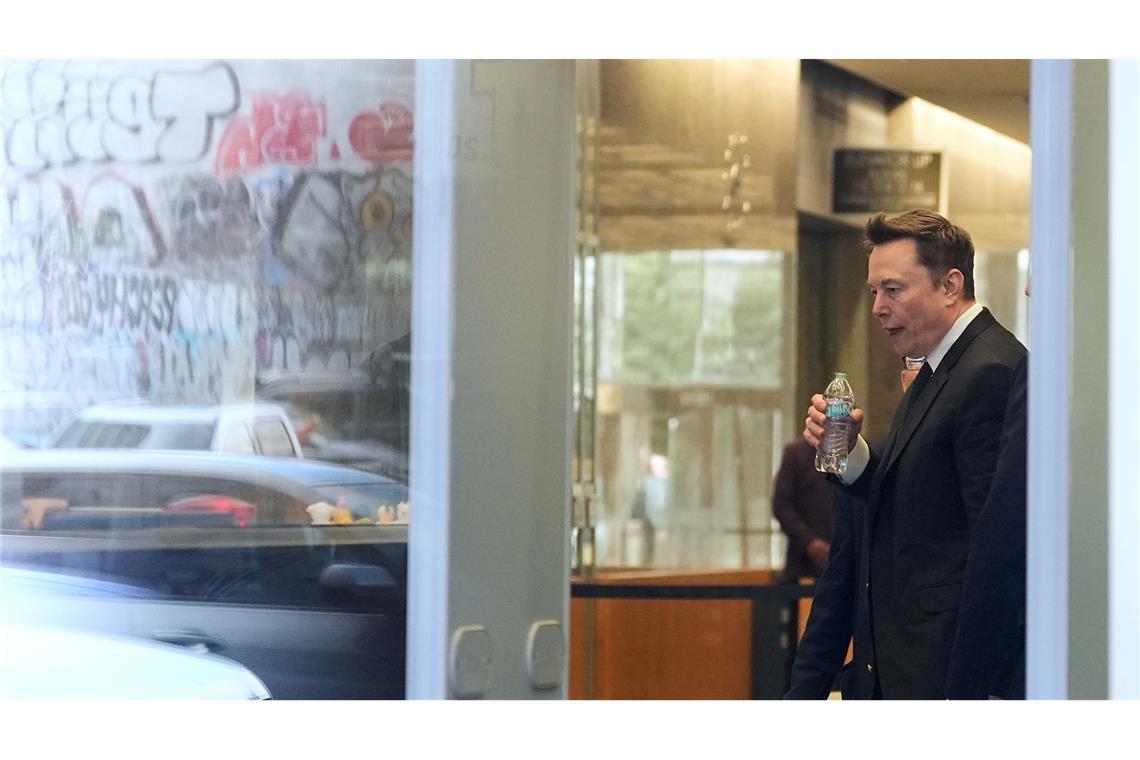 Geschworene bewerteten Musks damalige Äußerungen als gezielte Manipulation des Twitter-Aktienkurses. (Archivbild)