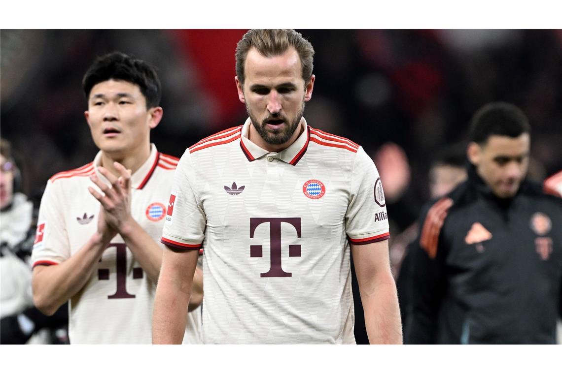 Von Leverkusen dominiert: Bayerns Meisterstück mit Makel Gesenkte Köpfe trotz Punktgewinns in Leverkusen: Die Leistung der Bayern war wenig meisterlich.