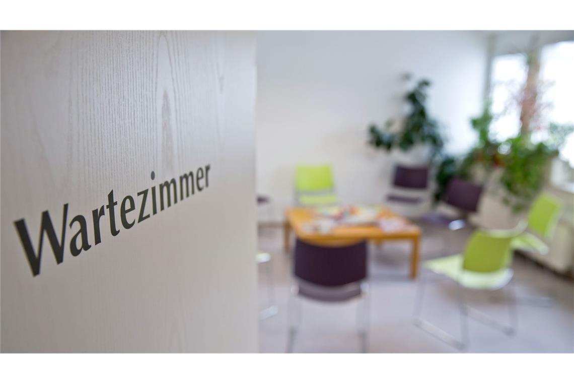 Private Krankenversicherer weisen Kritik zurück Gesetzlich oder privat? – beim Arztbesuch macht das oft einen Unterschied.