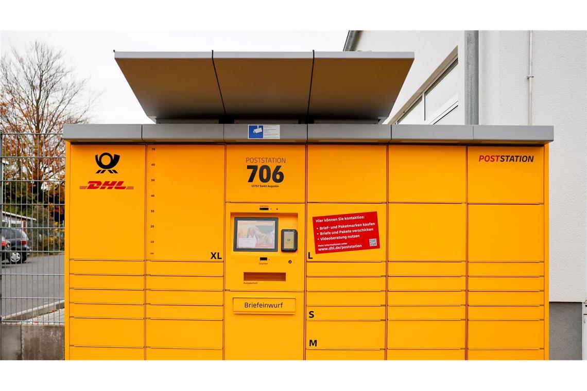 Gestatten, Ihre Postfiliale! Bundesweit 72 Automaten wurden als Postfilialen zugelassen, diese hier in Sankt Augustin bei Bonn ist eine davon.