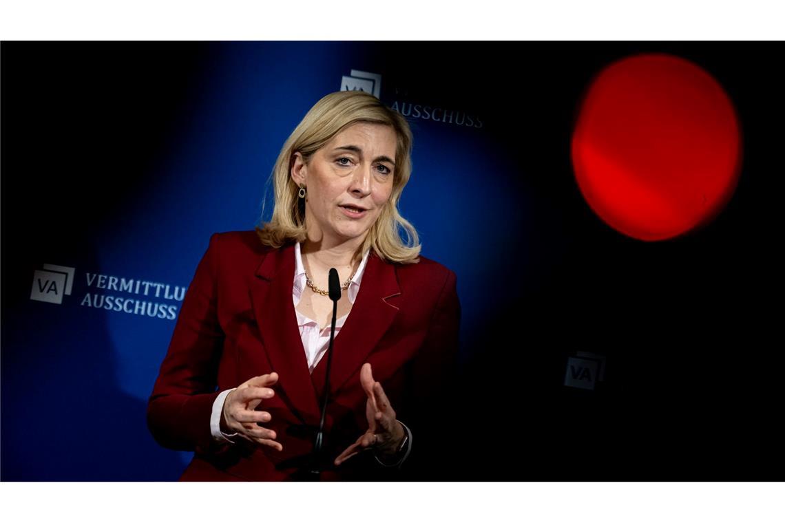 Warken kontert Vorwürfe von US-Gesundheitsminister Kennedy