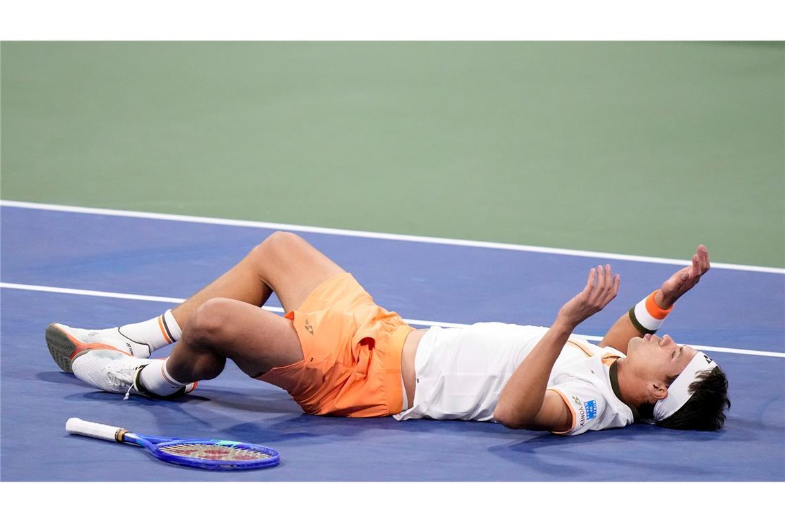Mit Rückenschmerzen: Zverev möchte Spielverderber werden