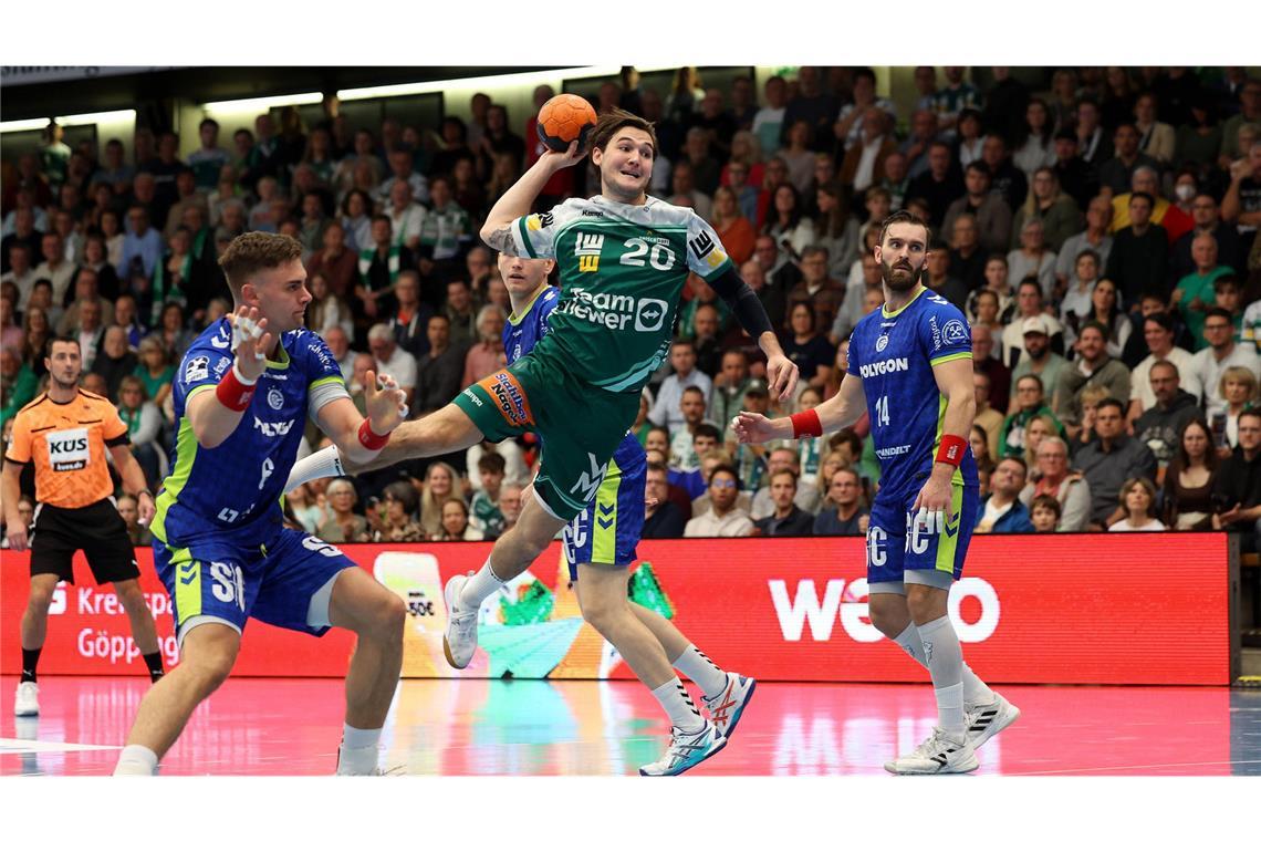 Göppinger Handballer bekommen Grenzen aufgezeigt Göppingens Spielmacher Ludvig Hallbäck kam nur selten so frei zum Wurf.
