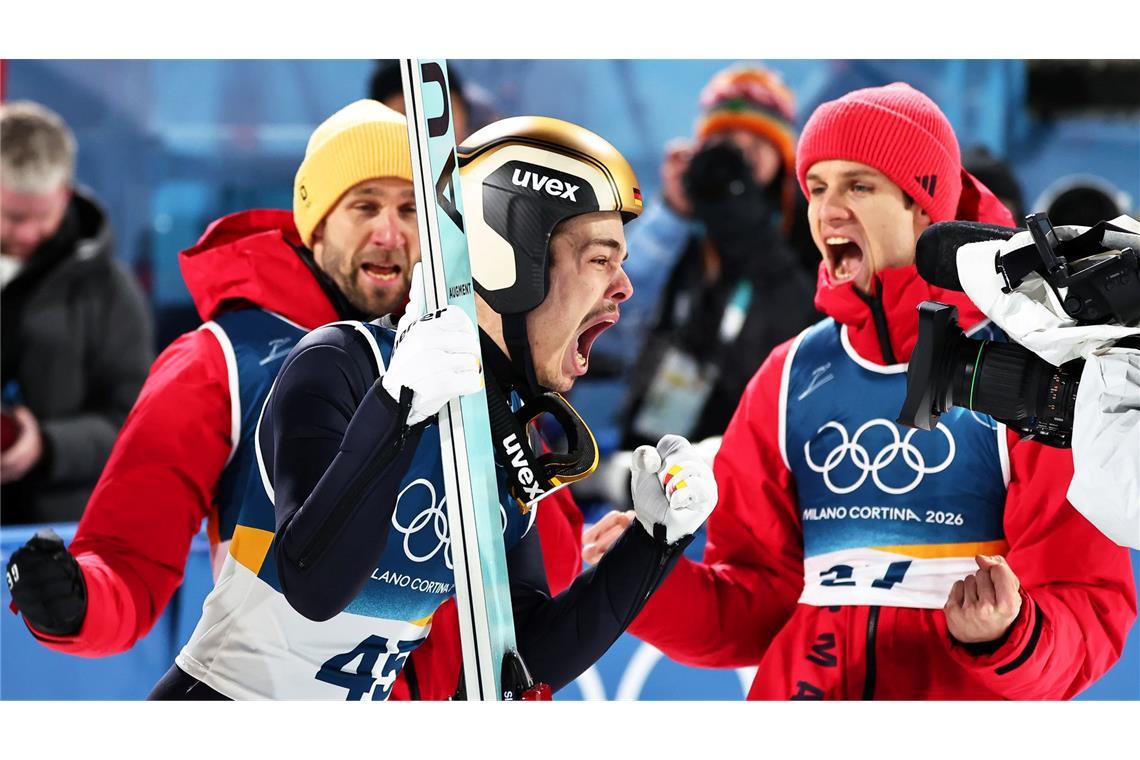 Gold-Coup: Skispringer Philipp Raimund schreit seine Freude über den Olympiasieg heraus. (Archivbild)