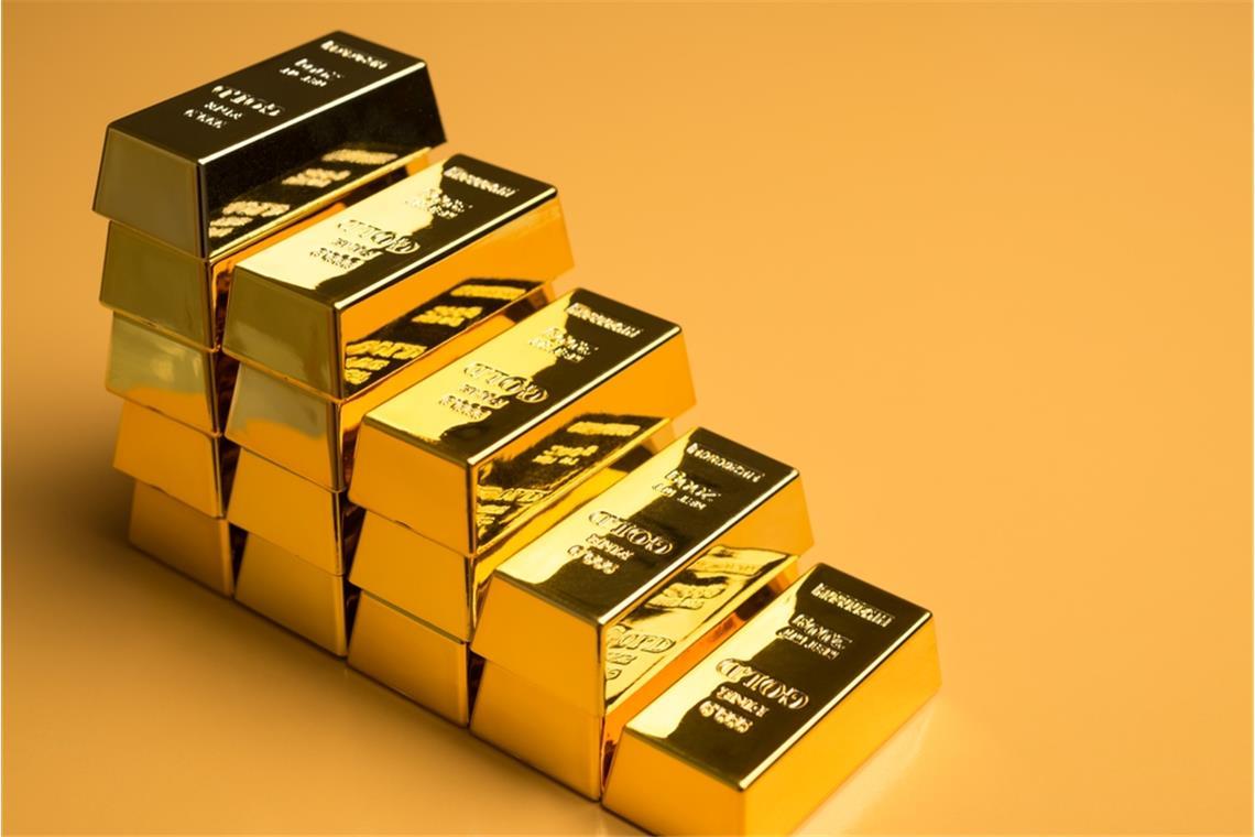Warum steigt der Goldpreis? Gold wird aktuell stark nachgefragt.
