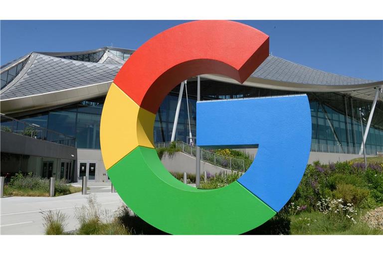 Google weitete die mit KI erstellen Zusammenfassungen über Suchergebnissen unter dem Druck neuer Rivalen aus. (Archivbild)