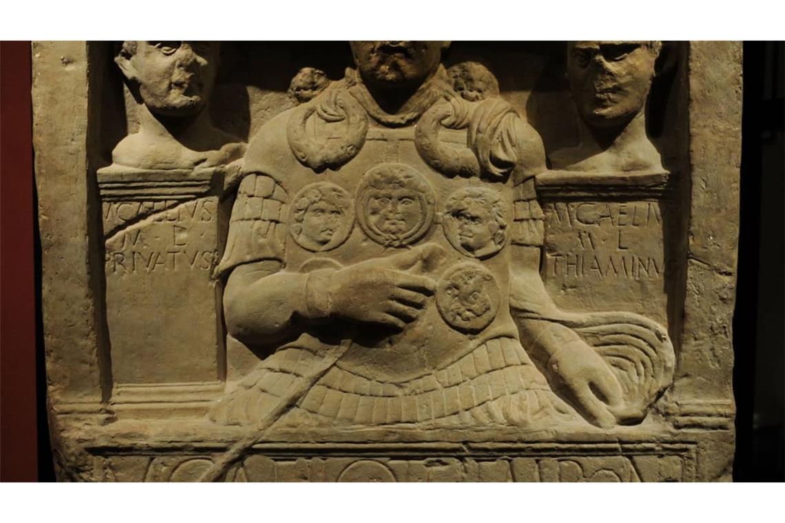 Grabstein des Zenturio Marcus Caelius von der Legio XVIII, der im Alter von 53 Jahren in der Varusschlacht fiel.