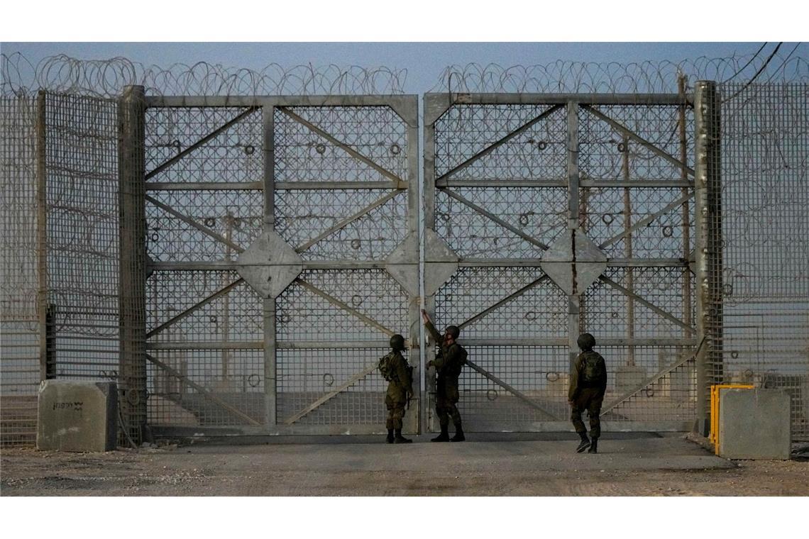 Lage in Gaza: Israel droht Einschränkung von US-Militärhilfe Grenzübergang Erez schließt nach Durchfahrt von Hilfslieferung (Archivbild)