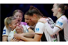 Größter Erfolg seit 1993: Handballerinnen gewinnen Silber.