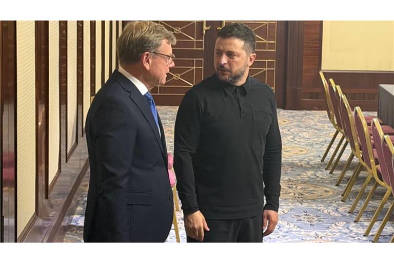 Größter Unterstützer Deutschland: Außenminister Johann Wadephul (l.) bei seinem Besuch in der Ukraine im August 2026 mit Präsident Wolodymyr Selenskyj.