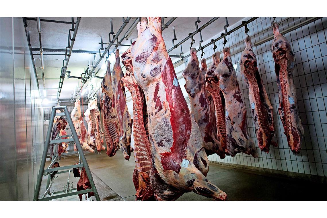 Große Schlachthöfe in Deutschland sollen künftig verpflichtet sein, eine Videoüberwachung zu installieren (Symbolfoto).
