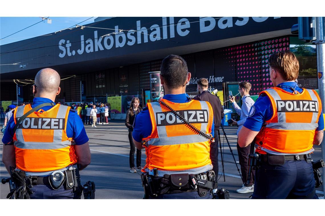 Kontroversen, Klänge, Klicks: zum Mitreden beim ESC Große Sicherheit, bislang keine Ausschreitungen beim ESC.