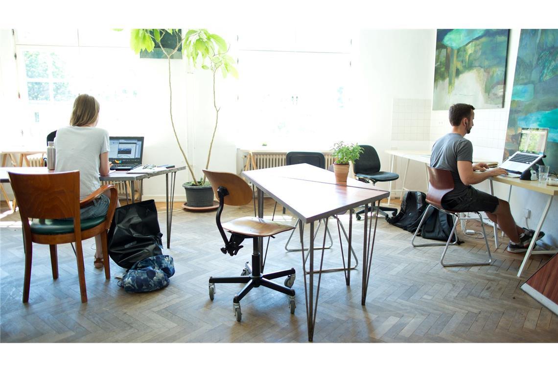 Start-up-Gründerinnen erhalten immer weniger Geld als Männer Gründerinnen von Start-ups erhalten viel weniger Risikokapital als Jungunternehmen, die von Männern oder gemischten Teams gegründet werden.