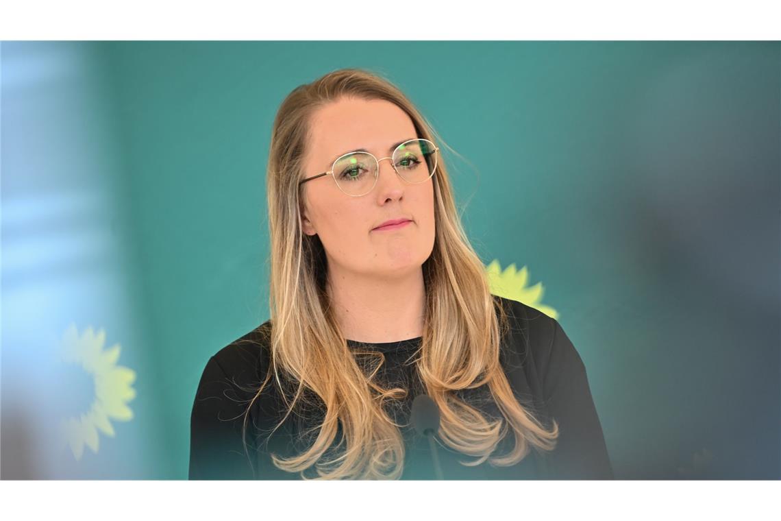 Auch die Grünen können populistisch sein Grünen-Fraktionschefin Katharina Dröge fordert eine Senkung des Preises für das Deutschlandticket.