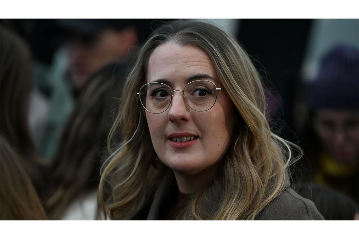 Grünen-Prominente beteiligten sich an der Kundgebung vor der CDU-Zentrale.