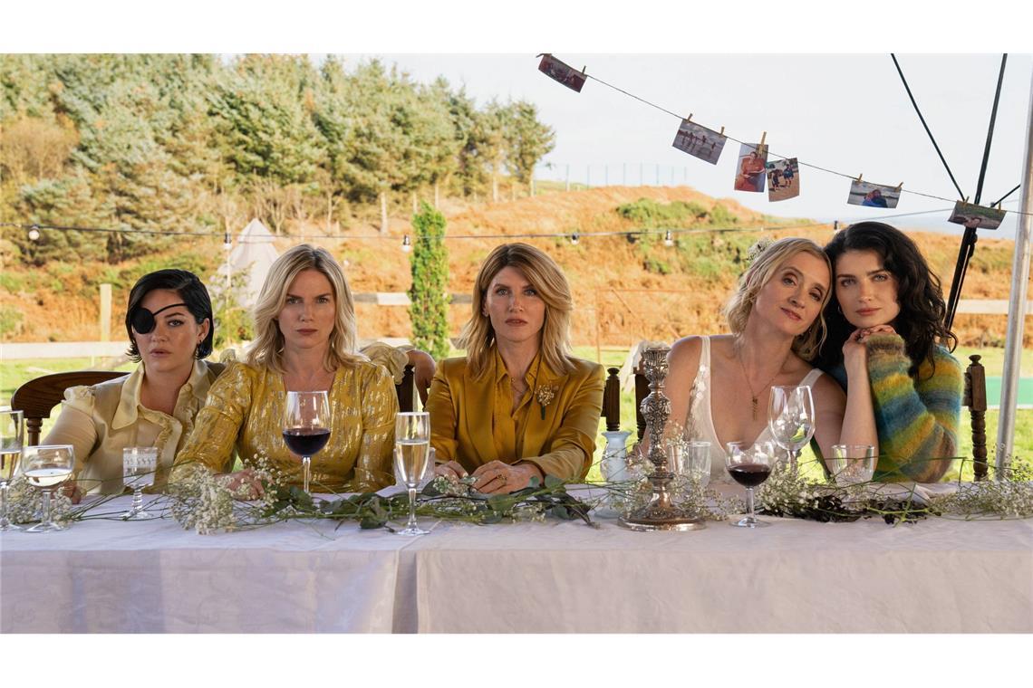 Der dunkle Deal mit der Schuld: "Bad Sisters" ist zurück Gruppenbild mit Damen: Bibi, Ursula, Eva, Grace und Becka Garvey.