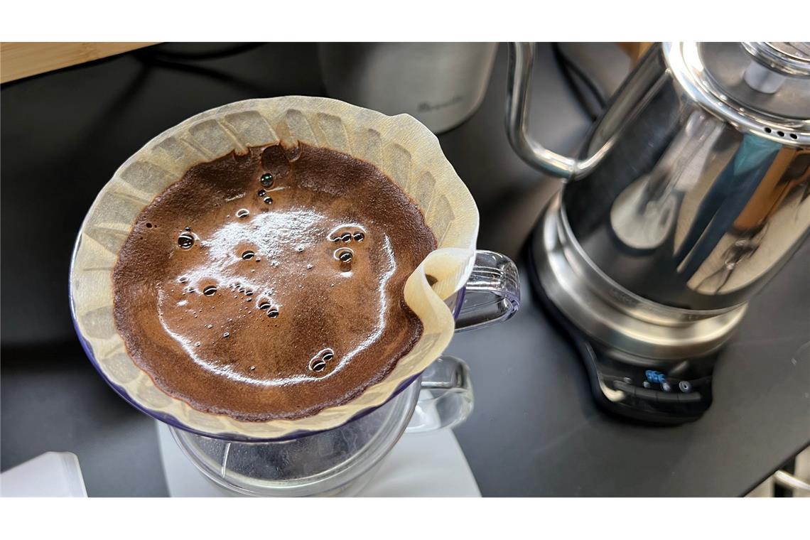 Kaffee zu schwach? Physiker haben Tipps Guten, starken Kaffee brühen ist durchaus eine Kunst.