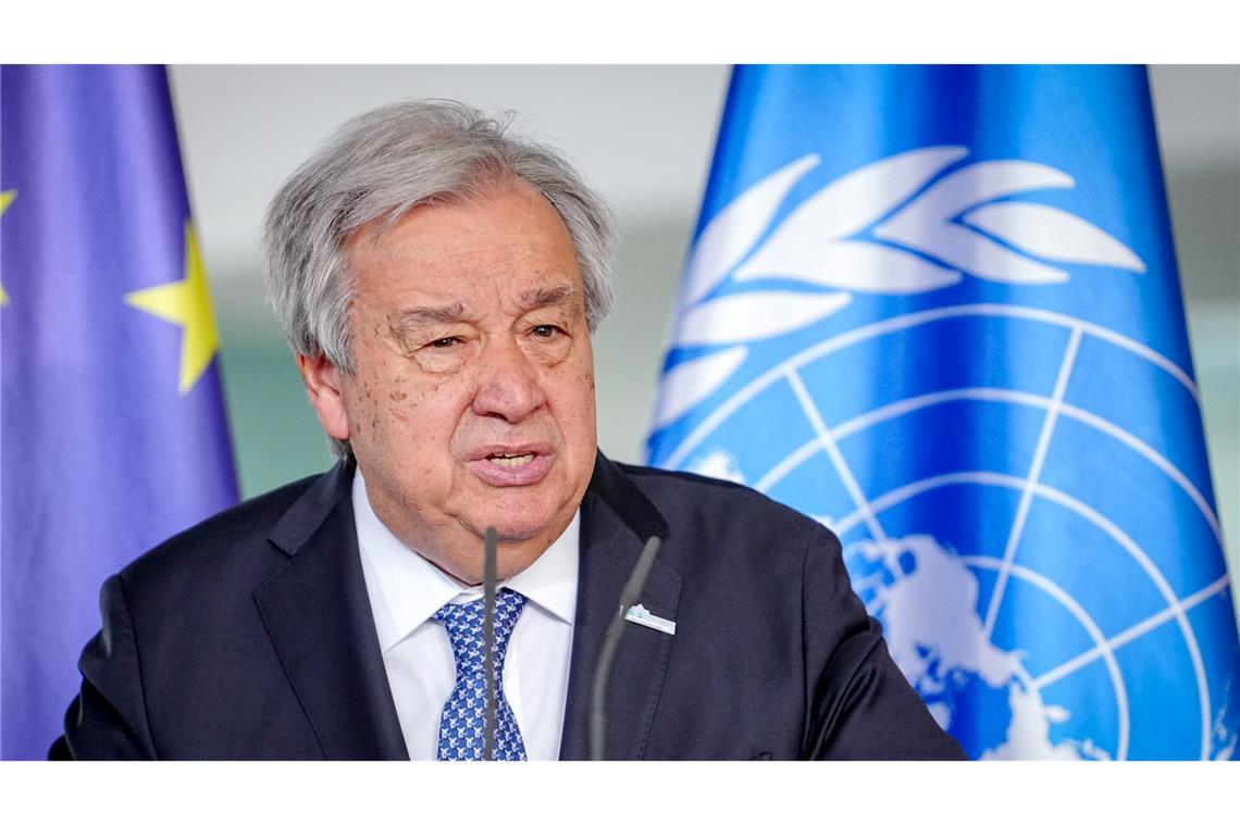 UN-Chef: Gesamte Bevölkerung Gazas von Hungersnot bedroht Guterres bei einem Besuch in Berlin