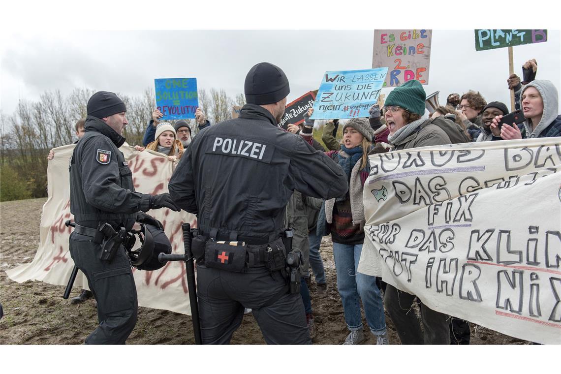 Wie war „Borowski und das ewige Meer“? Haben die Klimaproteste der Gegend etwas mit dem Fall zu tun?