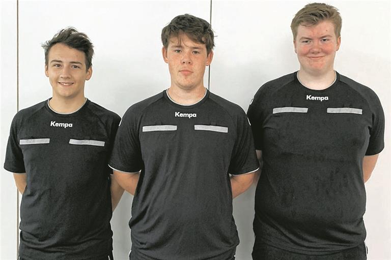 Haben die Prüfung bestanden (von links): David Miguens, Alexander Munz und Max Lang. Foto: privat