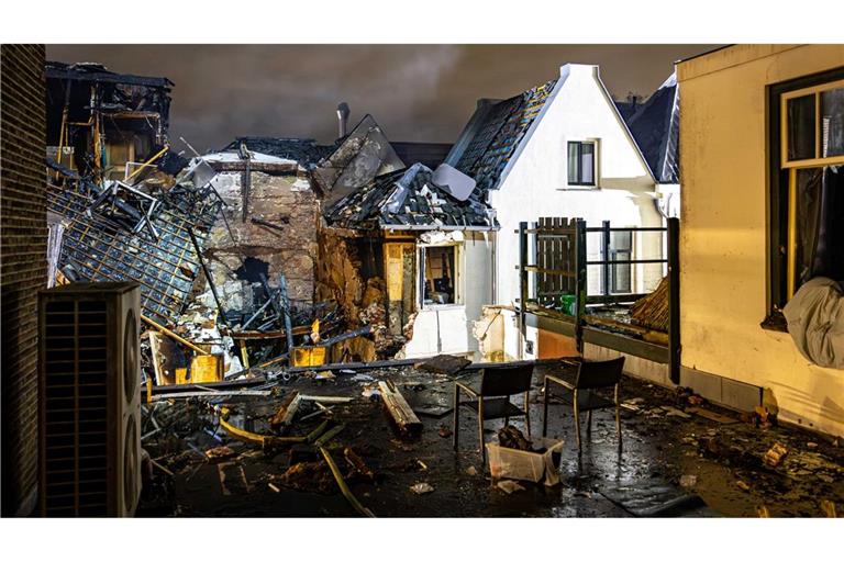 Häuser in Utrecht sind nach einer Explosion vom Donnerstag stark beschädigt.